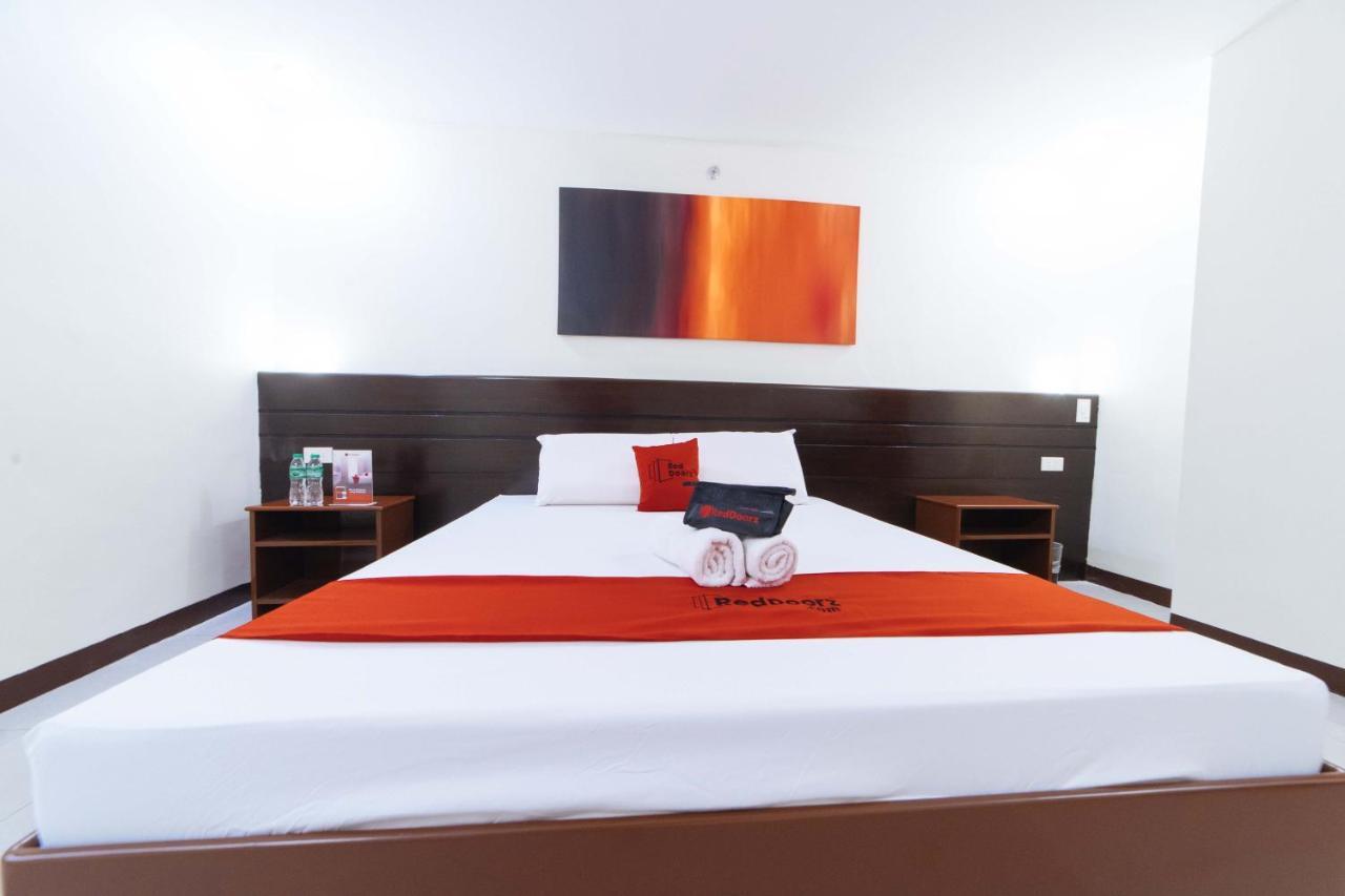 Reddoorz Near Victoria Mall Davao City Eksteriør billede