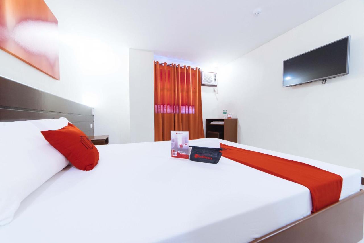 Reddoorz Near Victoria Mall Davao City Eksteriør billede